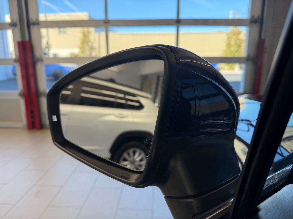 2024 Volkswagen Tiguan Comfortline in Boucherville, Quebec - 15 - w1024h768px