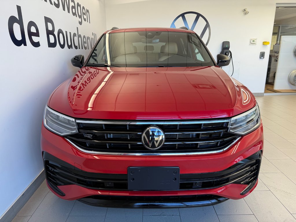 2024 Volkswagen Tiguan Comfortline R-Line Black Edition in Boucherville, Quebec - 3 - w1024h768px