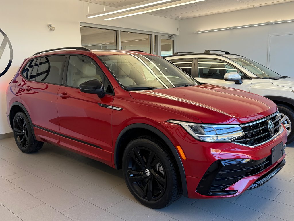 2024 Volkswagen Tiguan Comfortline R-Line Black Edition in Boucherville, Quebec - 5 - w1024h768px