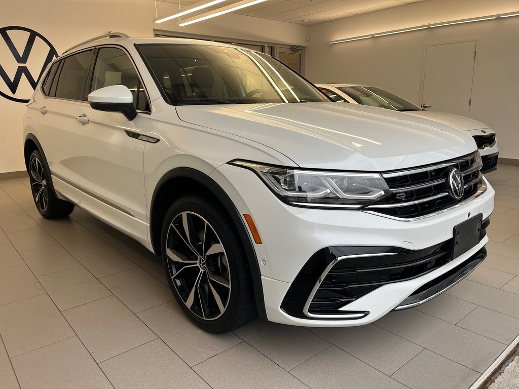 Volkswagen Tiguan Highline R-Line 2024 à Boucherville, Québec - 5 - w1024h768px