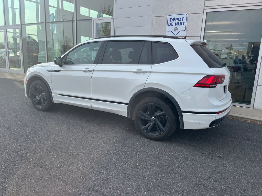 Volkswagen Tiguan Comfortline R-Line Black Edition 2024 à Boucherville, Québec - 4 - w1024h768px