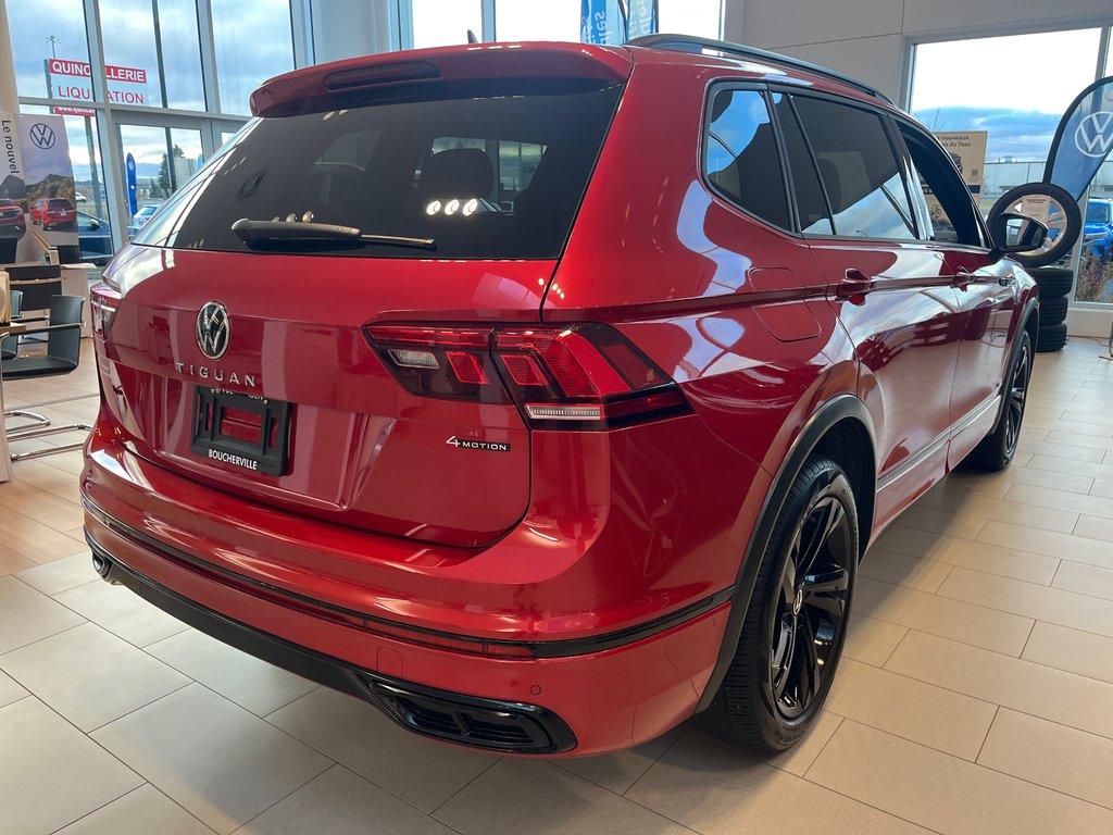 Volkswagen Tiguan Comfortline R-Line Black Edition 2024 à Boucherville, Québec - 11 - w1024h768px