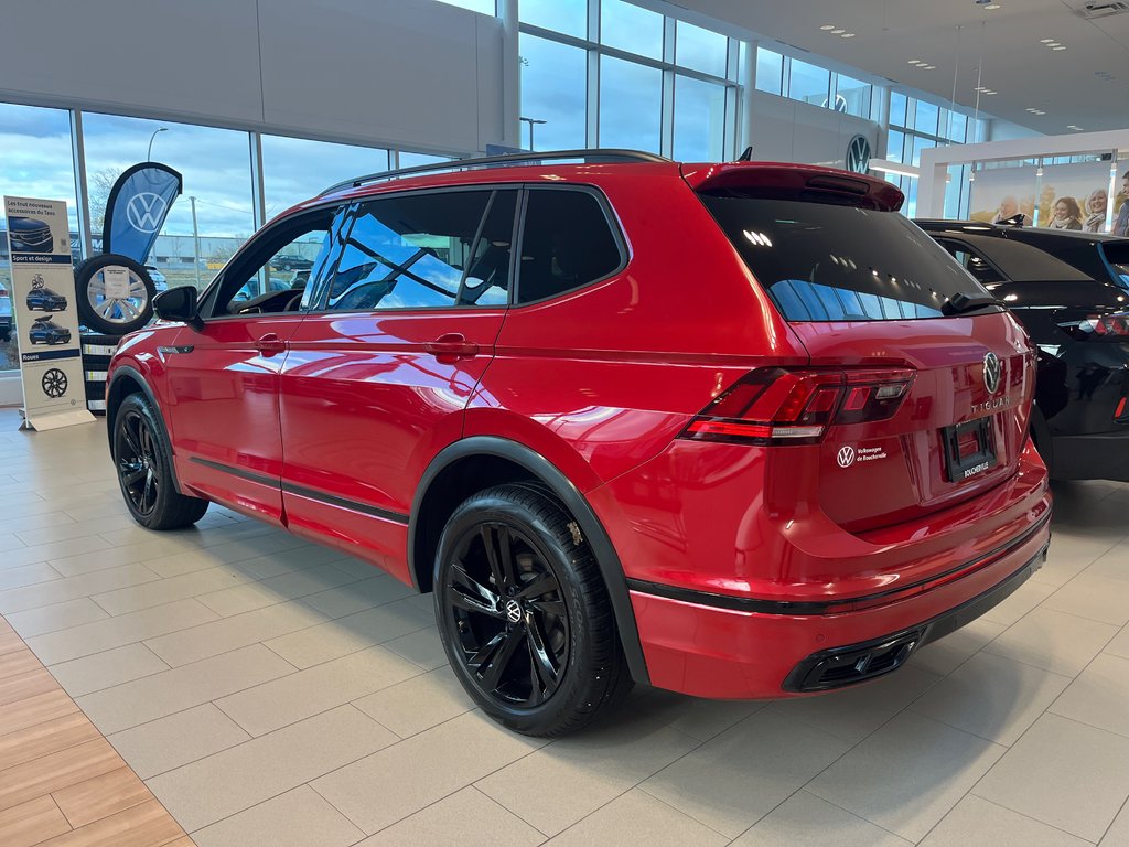 Volkswagen Tiguan Comfortline R-Line Black Edition 2024 à Boucherville, Québec - 10 - w1024h768px