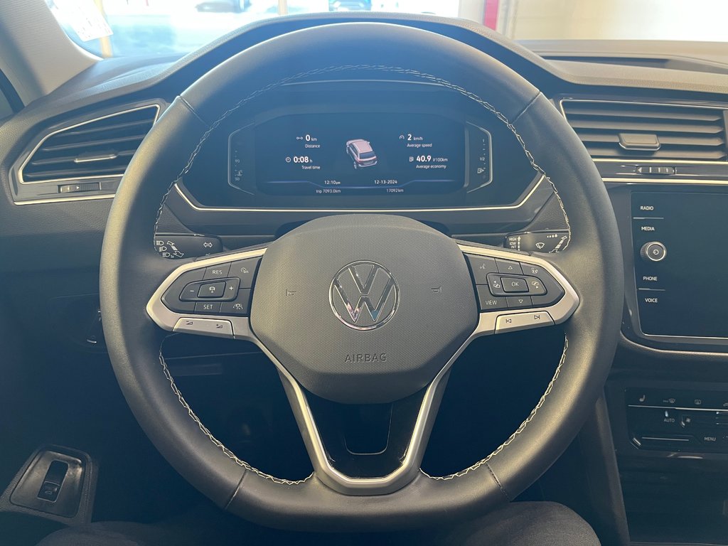 2024 Volkswagen Tiguan Comfortline in Boucherville, Quebec - 4 - w1024h768px