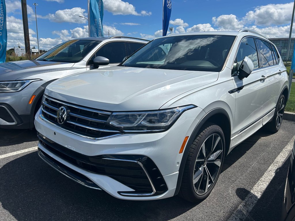 2024 Volkswagen Tiguan HIGHLINE R-LINE in Boucherville, Quebec - 1 - w1024h768px