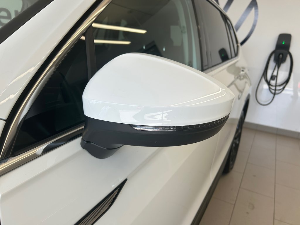 2024 Volkswagen Tiguan Comfortline in Boucherville, Quebec - 7 - w1024h768px