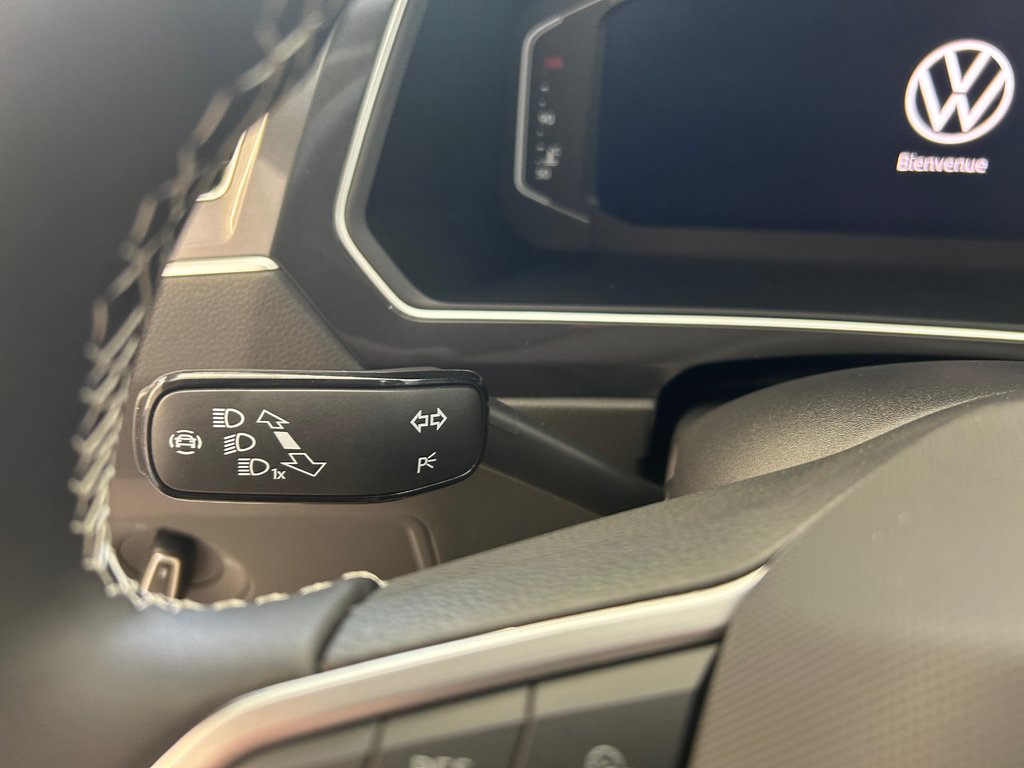 2024 Volkswagen Tiguan Comfortline in Boucherville, Quebec - 23 - w1024h768px
