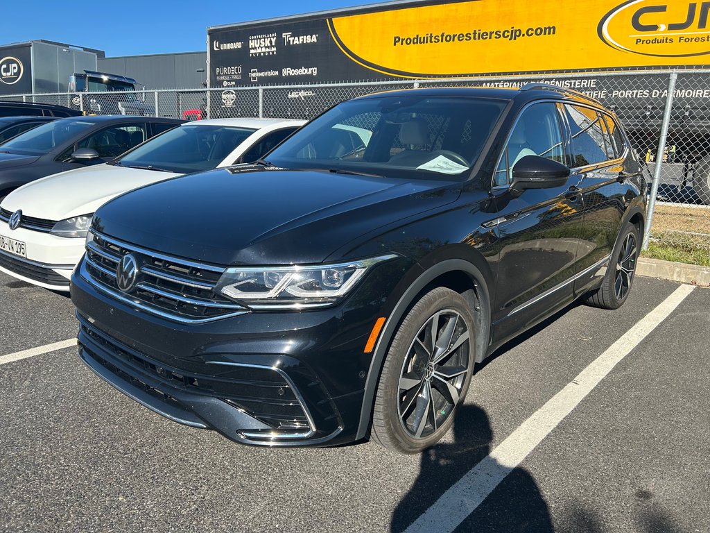 Volkswagen Tiguan Highline R-Line 2024 à Boucherville, Québec - 10 - w1024h768px