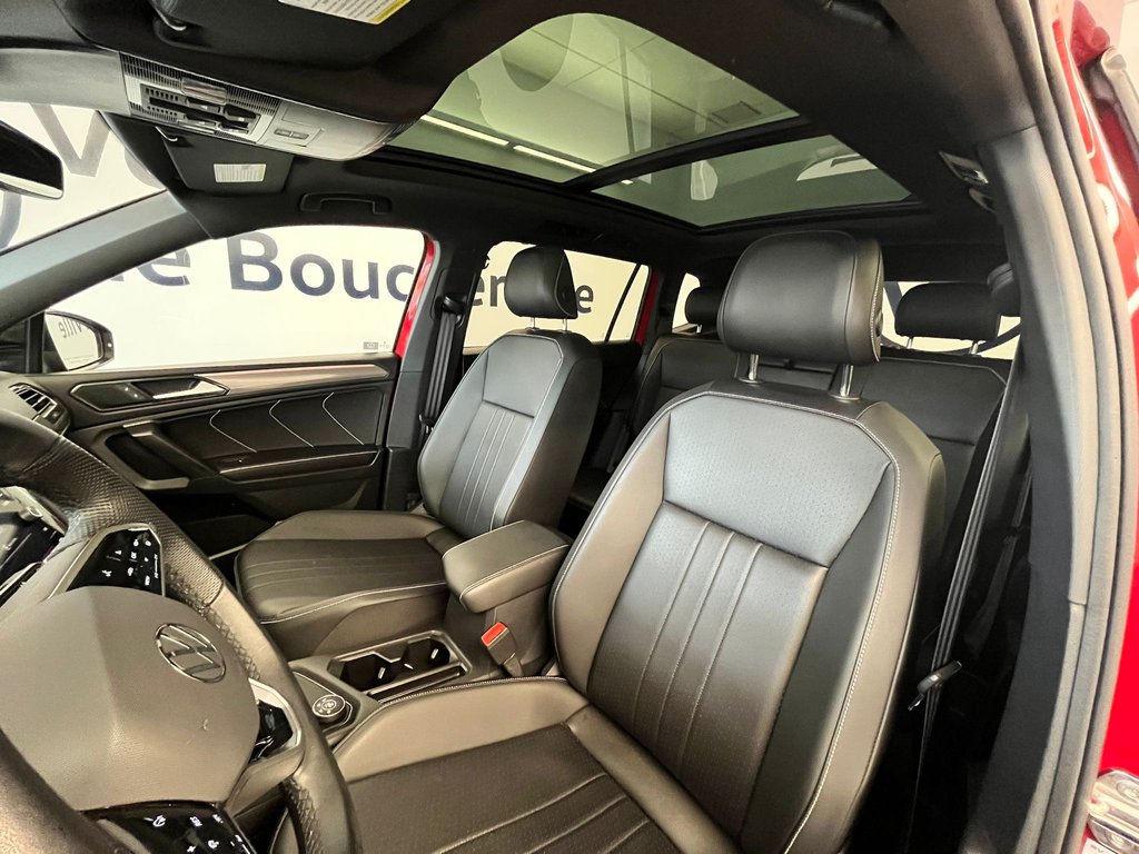 2024 Volkswagen Tiguan Comfortline R-Line Black Edition in Boucherville, Quebec - 11 - w1024h768px