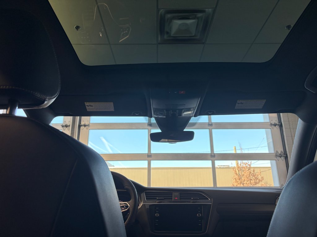 2024 Volkswagen Tiguan Highline R-Line in Boucherville, Quebec - 28 - w1024h768px