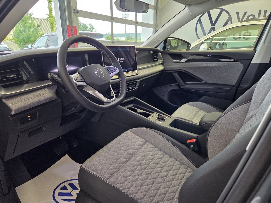 2025 Volkswagen Tiguan Trendline in Boucherville, Quebec - 8 - w1024h768px