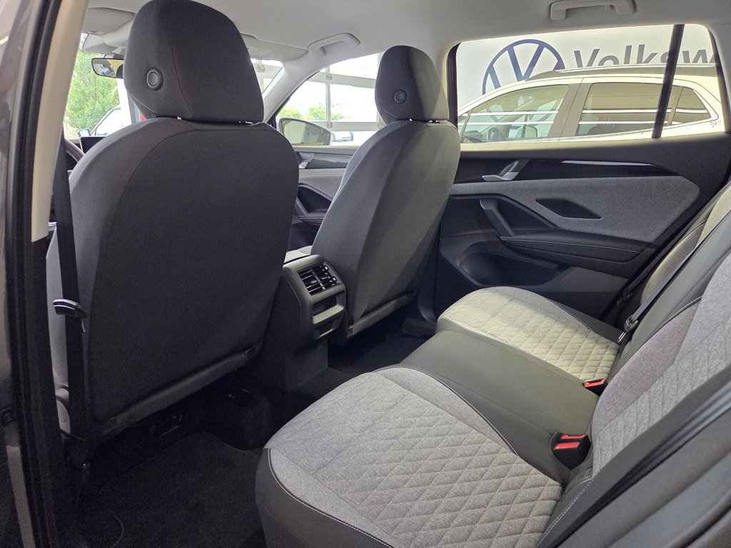 2025 Volkswagen Tiguan Trendline in Boucherville, Quebec - 9 - w1024h768px