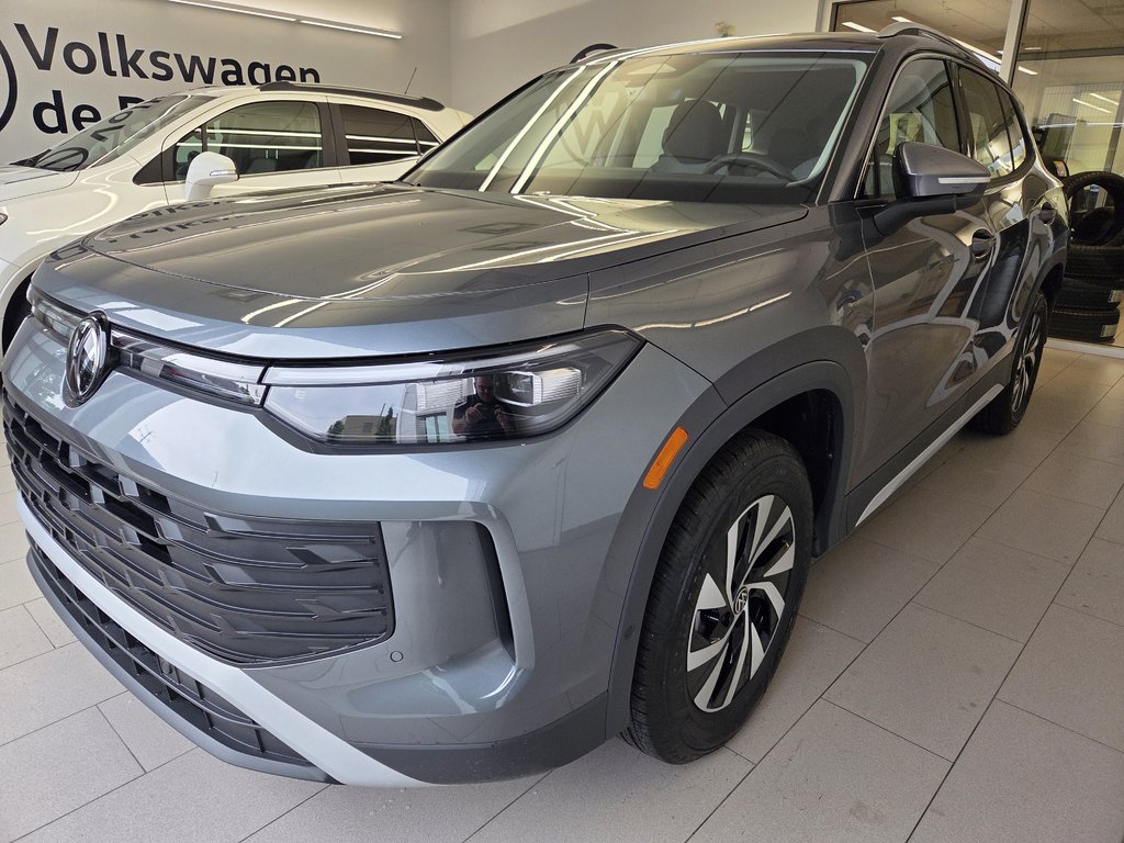 2025 Volkswagen Tiguan Trendline in Boucherville, Quebec - 1 - w1024h768px