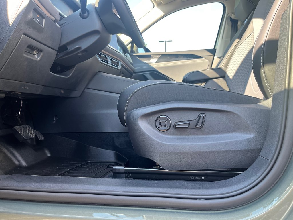 2025 Volkswagen Tiguan Comfortline in Boucherville, Quebec - 18 - w1024h768px