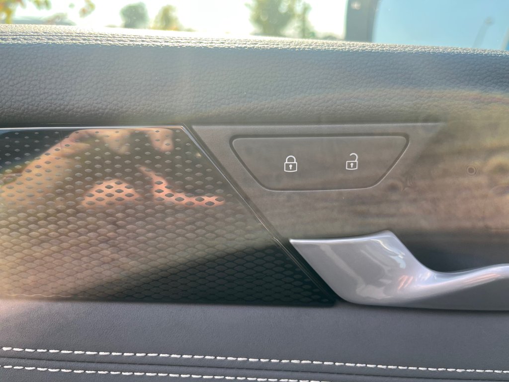 2025 Volkswagen Tiguan Comfortline in Boucherville, Quebec - 11 - w1024h768px