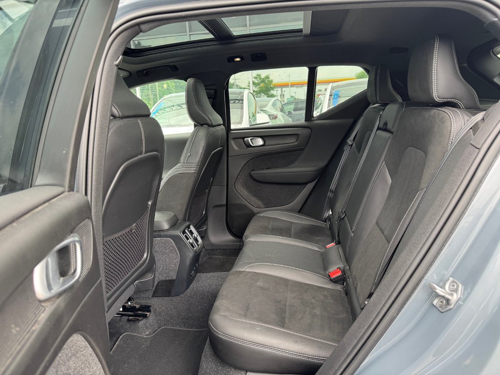 Volvo XC40 Recharge Pure Electric Plus 4D Utility AWD 2022 à Terrebonne, Québec - 15 - w1024h768px