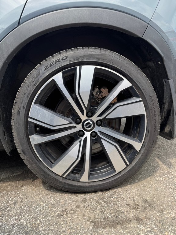 Volvo XC40 Recharge Pure Electric Plus 4D Utility AWD 2022 à Terrebonne, Québec - 24 - w1024h768px