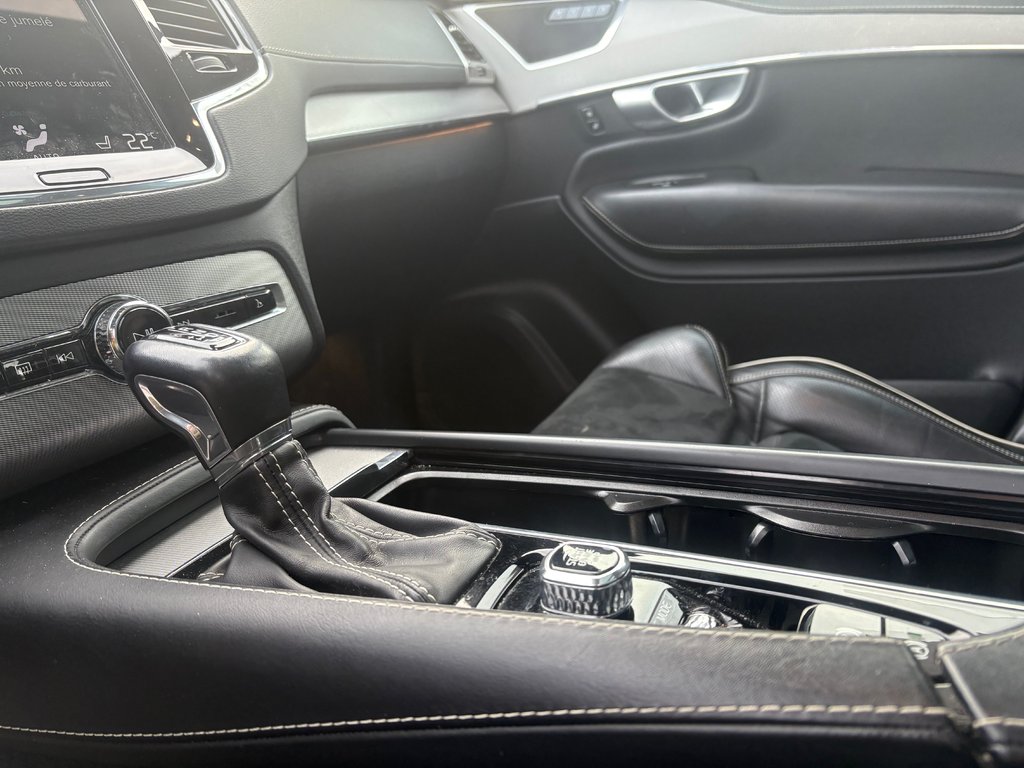 Volvo XC90 R-Design, 7 PLACES, TRÈS BAS KM 2020 à Boucherville, Québec - 24 - w1024h768px