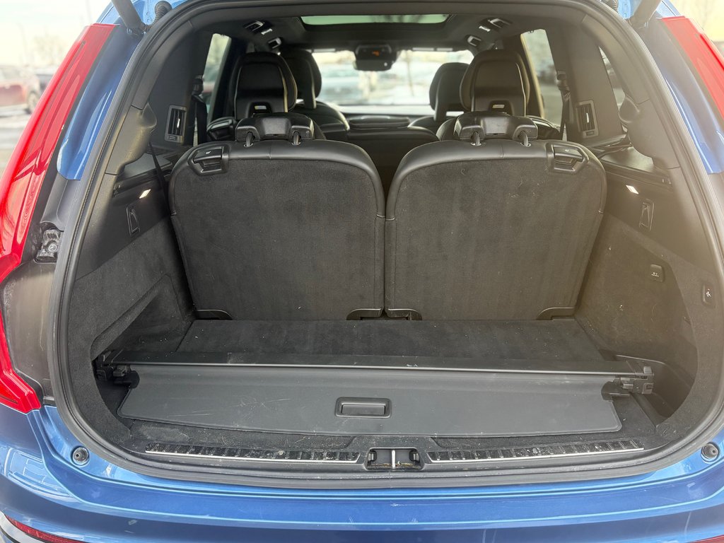 Volvo XC90 R-Design, 7 PLACES, TRÈS BAS KM 2020 à Boucherville, Québec - 12 - w1024h768px