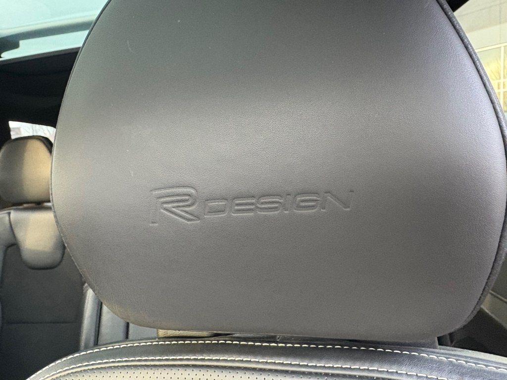 Volvo XC90 R-Design, 7 PLACES, TRÈS BAS KM 2020 à Boucherville, Québec - 22 - w1024h768px