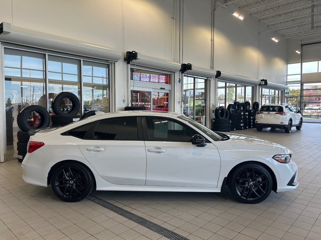 Honda Civic SI sedan Si 2023-4