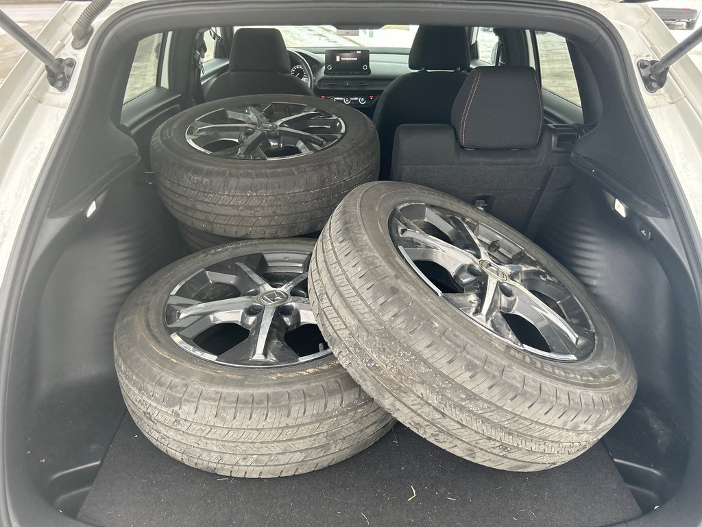 2023 Honda HR-V Sport-3