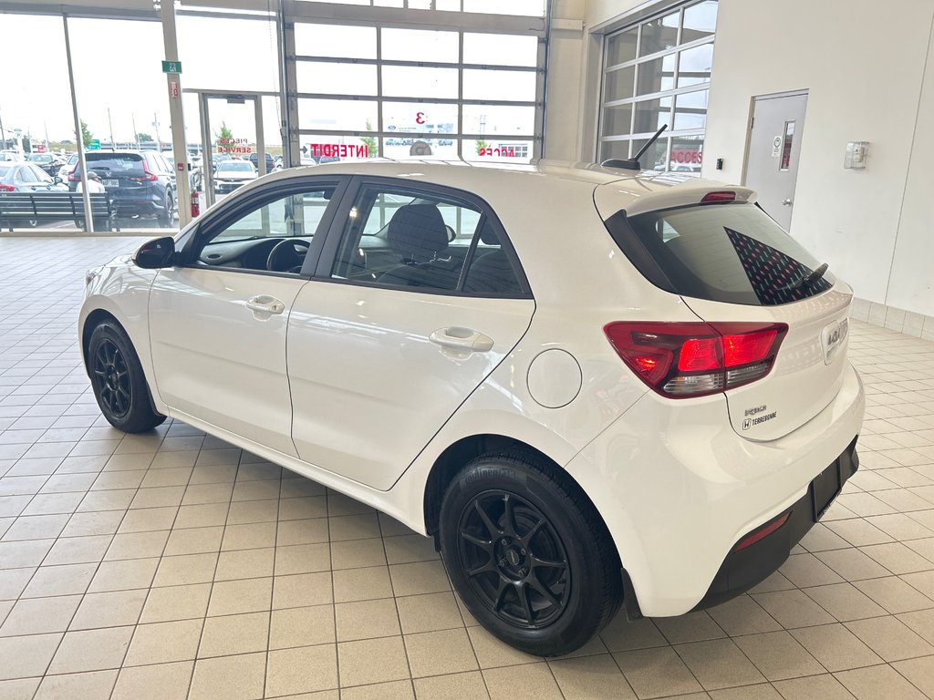 2022 Kia Rio 5-door LX-6