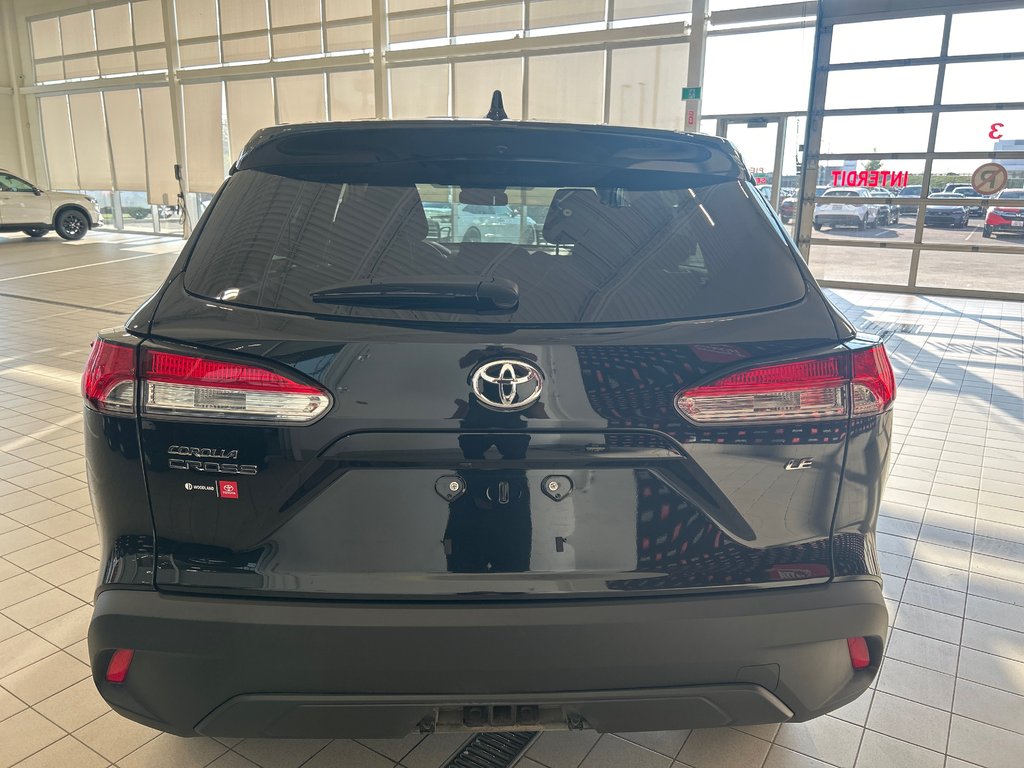 Toyota COROLLA CROSS LE 2023-6