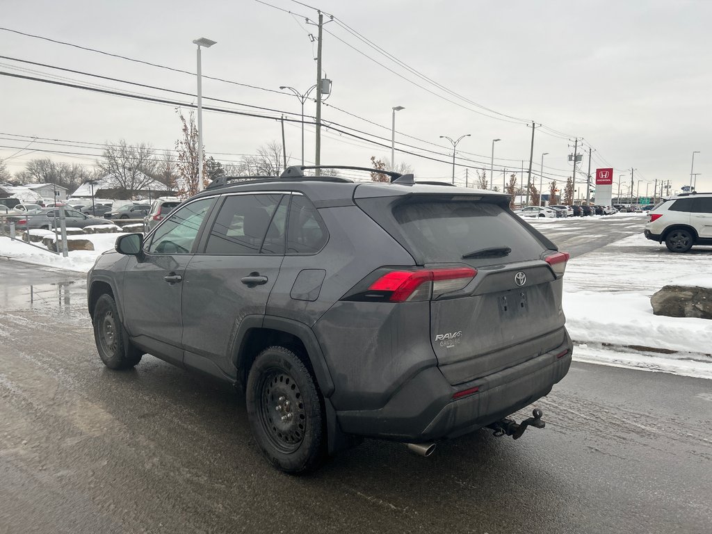 Toyota RAV4 LE 2019-3