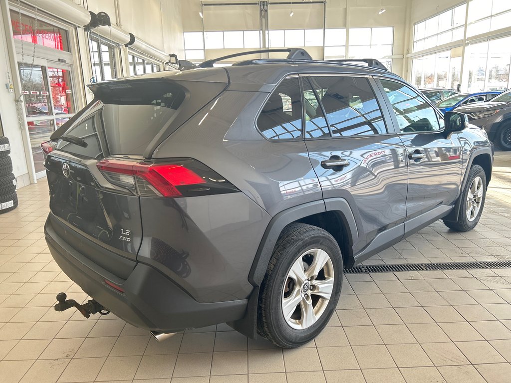 Toyota RAV4 LE 2019-5