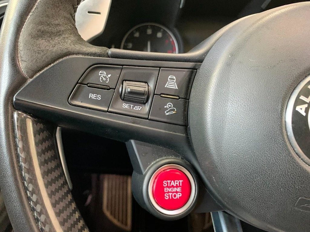 2019 Alfa Romeo Stelvio Quadrifoglio in Boischatel, Quebec - 9 - w1024h768px