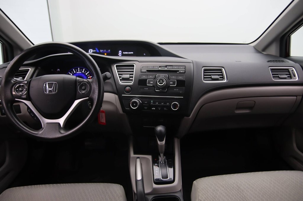 2015  Civic LX in Chicoutimi, Quebec - 10 - w1024h768px