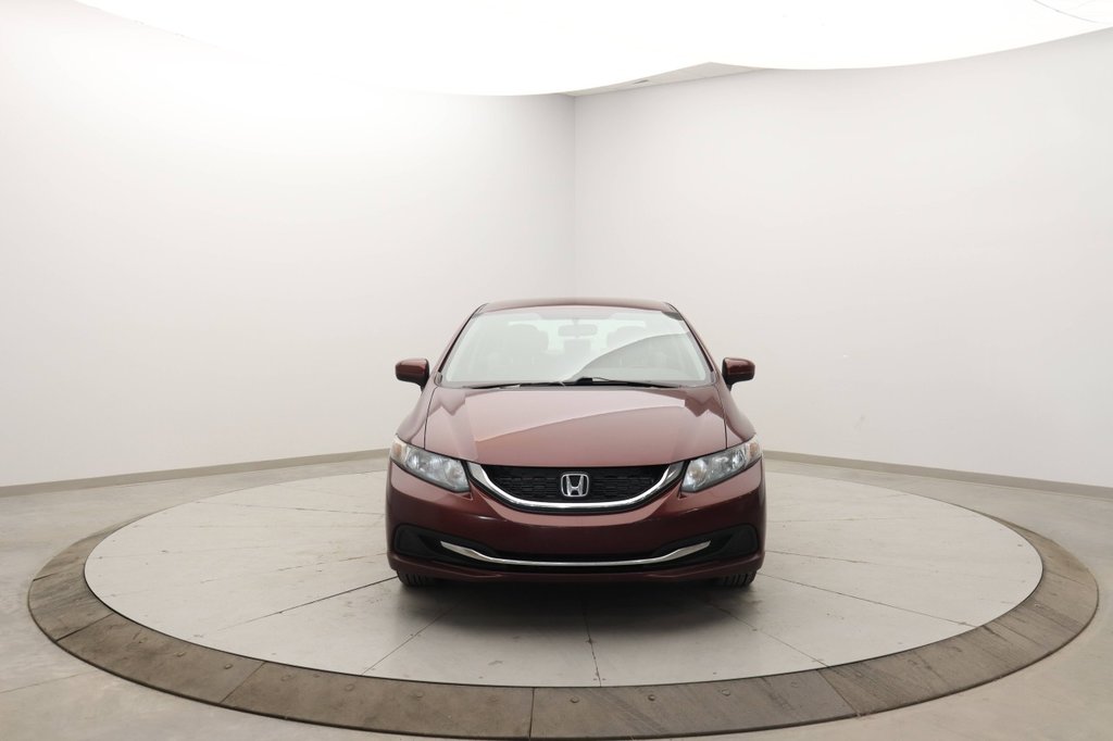 2015  Civic LX in Chicoutimi, Quebec - 2 - w1024h768px