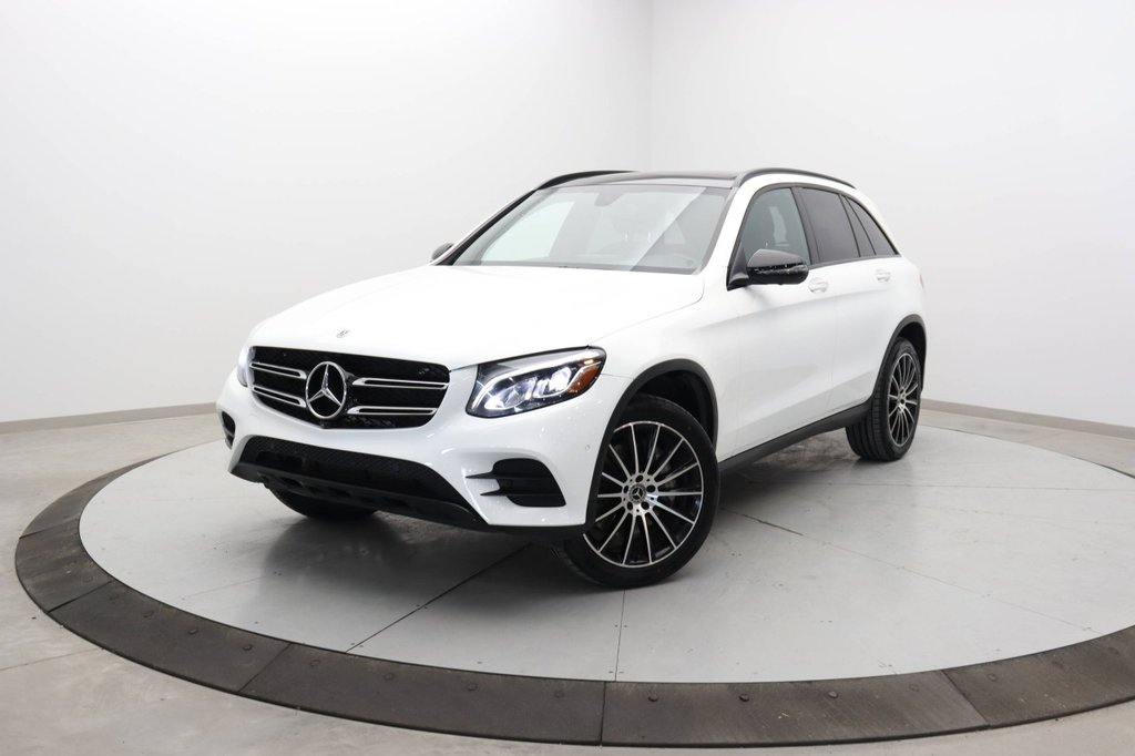 2019  GLC300 4MATIC Automatique Cuir Toit ouvrant in Chicoutimi, Quebec - 1 - w1024h768px