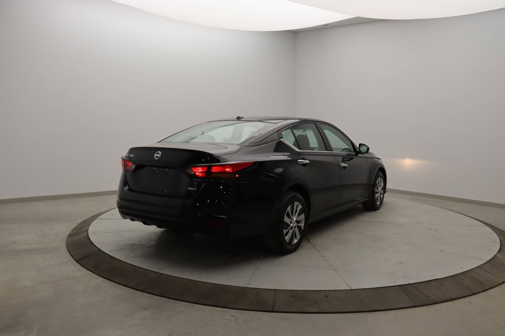 2019 Nissan Altima in Sept-Îles, Quebec - 4 - w1024h768px