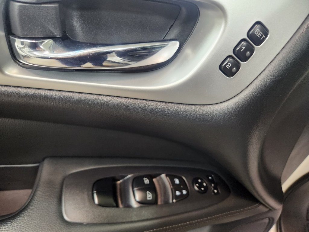 2019 Nissan Pathfinder in Sept-Îles, Quebec - 17 - w1024h768px