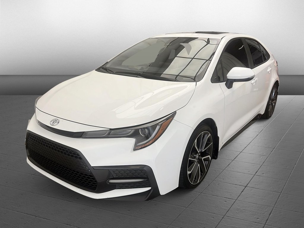 2020 Toyota Corolla in Sept-Îles, Quebec - 1 - w1024h768px