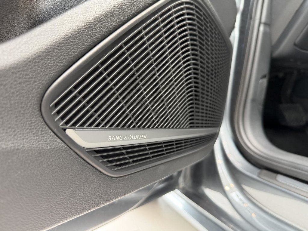 Audi A4 Technik | QUATTRO | CAMÉRA 360 | BANG & OLUFSEN | NAV | TOIT | CUIR | CARPLAY +++ 2018 à Laval, Québec - 18 - w1024h768px