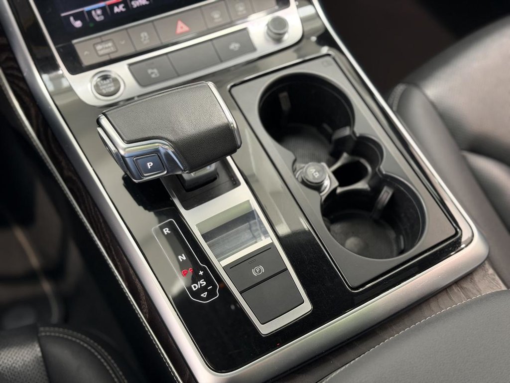 Audi Q8 Progressiv 55 S LINE | QUATTRO | TOIT PANO | CUIR | NAV | CARPLAY | CAMÉRA 360 +++ 2023 à Laval, Québec - 16 - w1024h768px