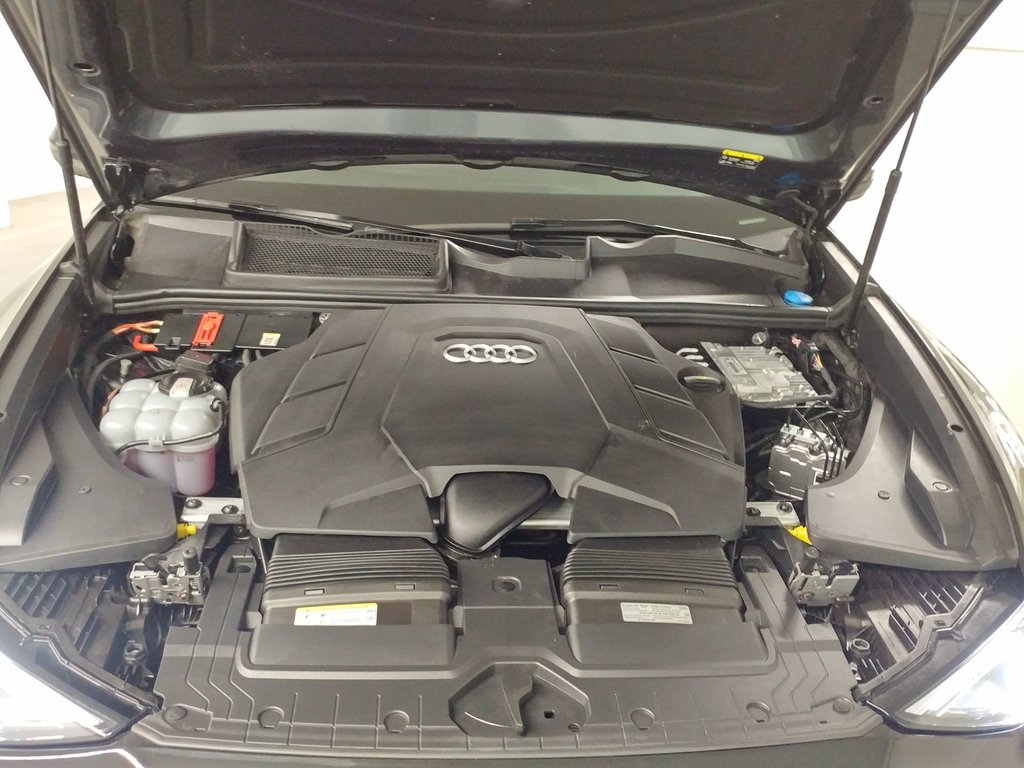 2025 Audi Q8 PROGRESSIV BLACK PACK TOIT|TRAILER HITCH|22PO in Laval, Quebec - 19 - w1024h768px