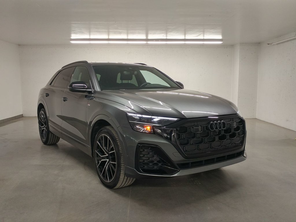 2025 Audi Q8 PROGRESSIV BLACK PACK TOIT|TRAILER HITCH|22PO in Laval, Quebec - 1 - w1024h768px