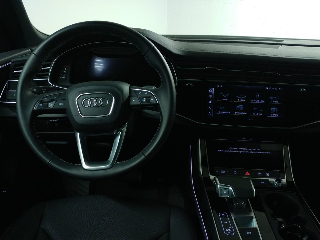 2025 Audi Q8 PROGRESSIV BLACK PACK TOIT|TRAILER HITCH|22PO in Laval, Quebec - 10 - w1024h768px
