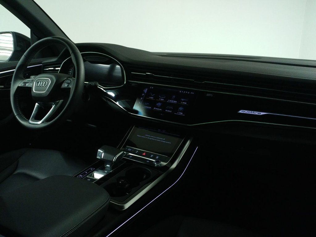 2025 Audi Q8 PROGRESSIV BLACK PACK TOIT|TRAILER HITCH|22PO in Laval, Quebec - 7 - w1024h768px