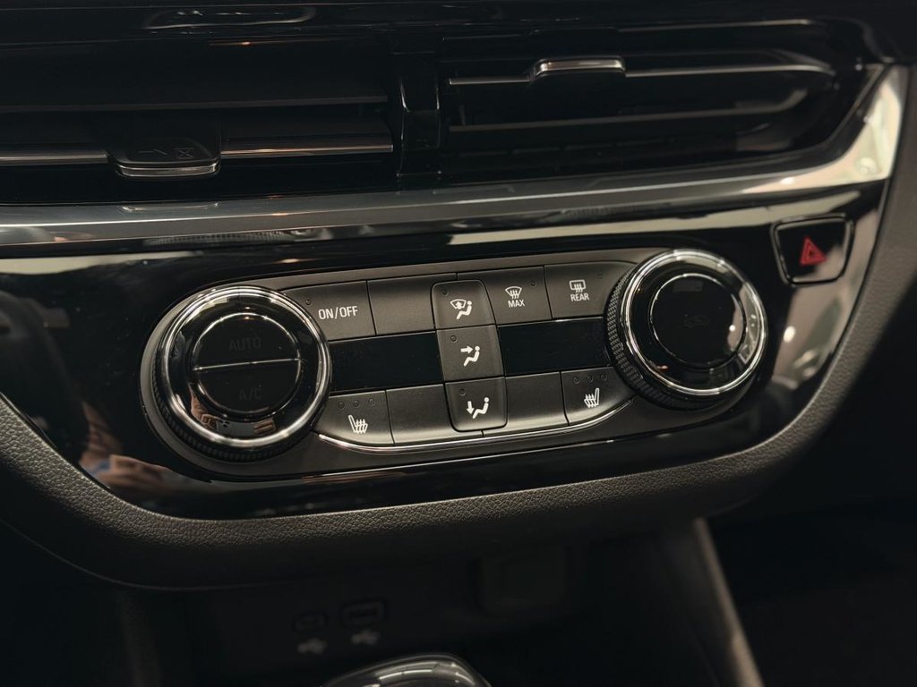 Buick Envista Sport Touring | DÉMARREUR | CUIR | CARPLAY | CAMÉRA +++ 2025 à Laval, Québec - 17 - w1024h768px