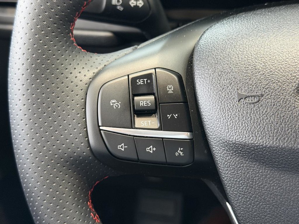 2024 Ford Escape ST-Line Elite AWD | DÉMARREUR | CUIR | NAV | CARPLAY | CAMÉRA 360 +++ in Laval, Quebec - 14 - w1024h768px