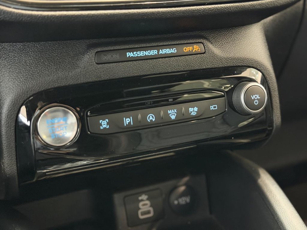 2024 Ford Escape ST-Line Elite AWD | DÉMARREUR | CUIR | NAV | CARPLAY | CAMÉRA 360 +++ in Laval, Quebec - 17 - w1024h768px