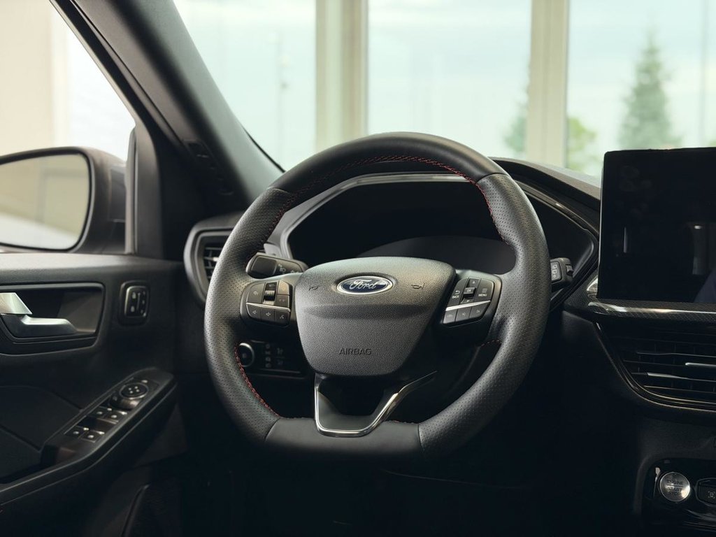 2024 Ford Escape ST-Line Elite AWD | DÉMARREUR | CUIR | NAV | CARPLAY | CAMÉRA 360 +++ in Laval, Quebec - 12 - w1024h768px
