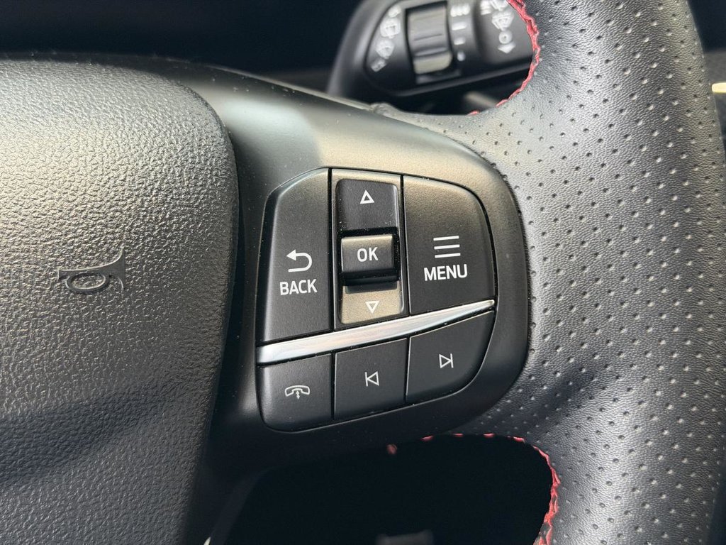 2024 Ford Escape ST-Line Elite AWD | DÉMARREUR | CUIR | NAV | CARPLAY | CAMÉRA 360 +++ in Laval, Quebec - 15 - w1024h768px