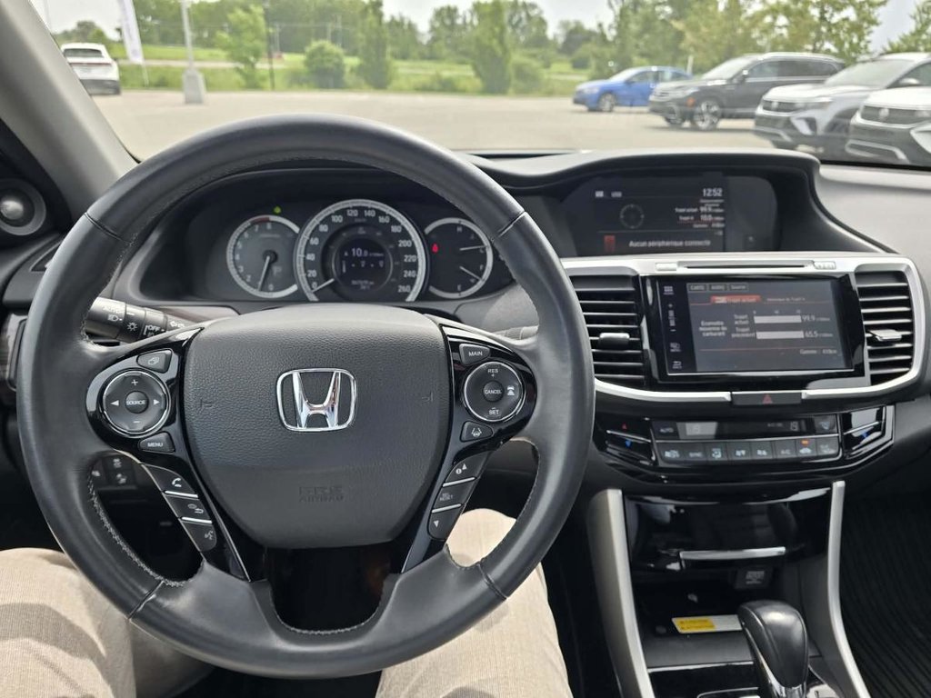 2016 Honda Accord Sedan Touring | BAS KM | CUIR | NAV | TOIT | DÉMARREUR | CAMÉRA | CARPLAY +++ in Laval, Quebec - 11 - w1024h768px