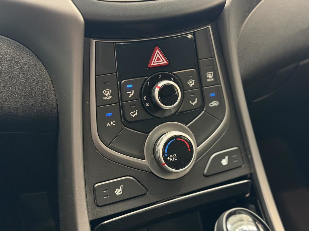 2015 Hyundai Elantra GL | BAS KM | SIÈGES CHAUFFANTS | BLUETOOTH +++ in Laval, Quebec - 17 - w1024h768px